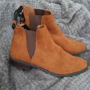 Womens Chelsea boots